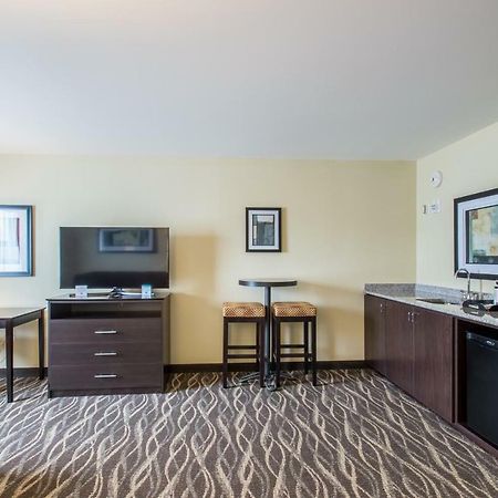 Cobblestone Inn & Suites - St Marys St. Marys Εξωτερικό φωτογραφία
